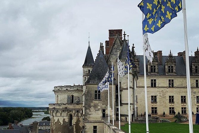 Loire Valley Castles Small-Group Day Trip from Paris - Walking, stairs, and the pace you should plan for