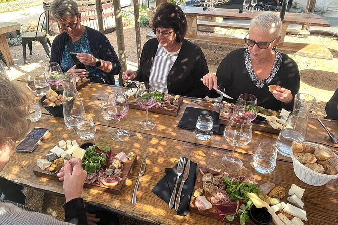 Loire Valley Wines and Castle Small Group Day Trip from Paris - Winery stop 2 (or lunch location): where the day turns from tasting to learning