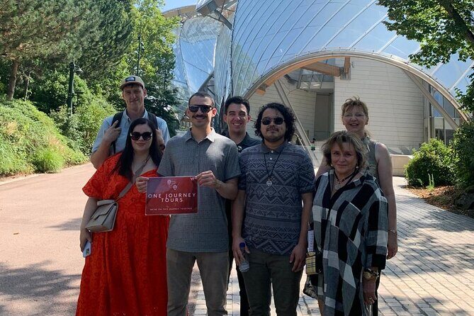 Louis Vuitton Foundation Exterior Walking Tour and Premium Entry - Frank Gehry’s architecture: what you should watch for in the terraces and views
