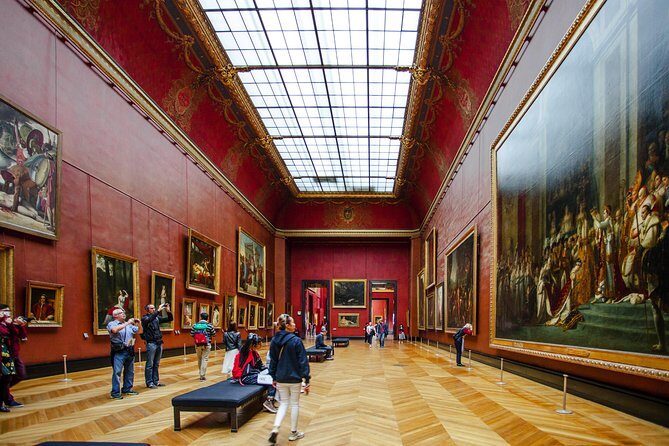 Louvre Access with a Multilingual Host - Meeting at the Carrousel Arch: Your GPS-Backed Starting Point