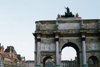 Louvre Evening Escape - Avoid The Crowds! Semi-Private 6ppl Max - The meeting point at the Louvre Pyramid: what to know before you go