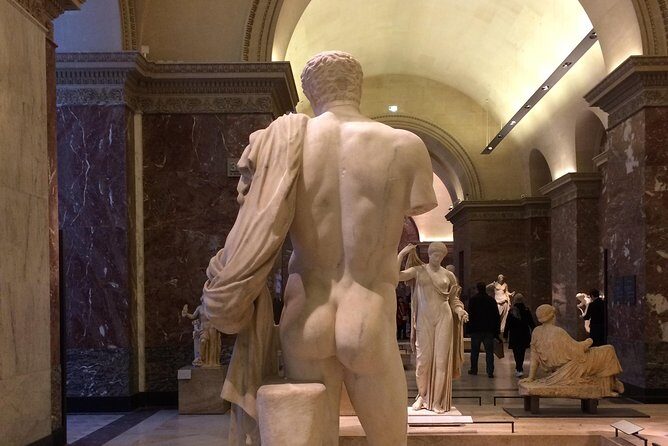 Louvre: Everything but the Mona Lisa - Limited to 6 Guests - Small Group Comfort: Questions, Pace, and Less Standing Around