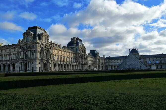 Louvre Highlights Tour for Kids Ticket Included - Why the Louvre Highlights Tour is such a family win
