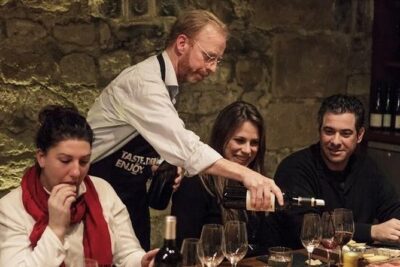 Louvre Masterpieces Express Guided Tour & French Wine Tasting - Louvre Highlights on the express route: what you’ll see and why it matters