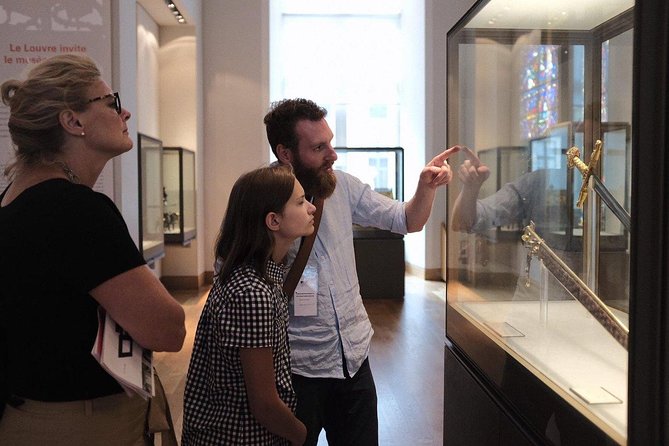 Louvre & Musée d'Orsay Exclusive Museum Tour With Entry - Two Museums, One Day: Why This 5.5-Hour Combo Works