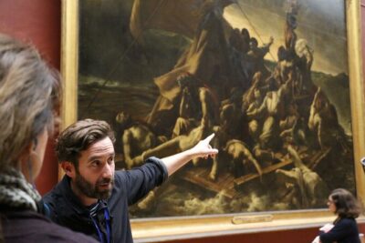Louvre Museum Access Guided Tour with Mona Lisa - Small group setup: what it feels like inside the museum