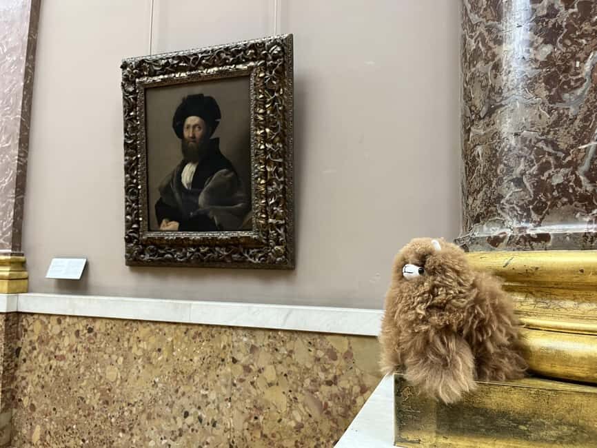 Louvre Museum Entry Ticket and Private Guided Tour - Leonardo da Vinci: Lisa Giocondo and details that matter
