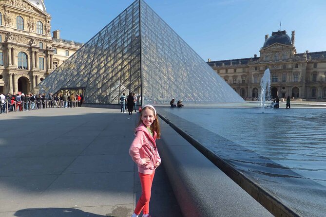 Louvre Museum Entry Ticket with Audio Guide and Mona Lisa Access - Your self-guided visit system: audio route and navigating the maze