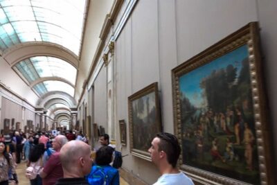 Louvre Museum Experience – Group, Private, or Solo - The outdoor walking tour: Napoleonic arc, royal gardens, and love locks