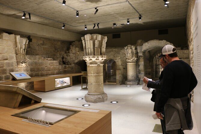Louvre Museum: Guided Tour at Closing Time with Mona Lisa - Price and value: what $66.38 gets you here
