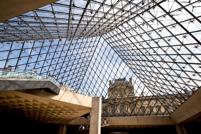 Louvre Museum Guided Tour Options with Timed Entry - Inside the Louvre with a private guide: where the value lands