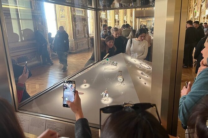 Louvre Museum & Mona Lisa Semi-Private Guided Tour (Max 6 People) - Price and value: what your $102.12 is really buying