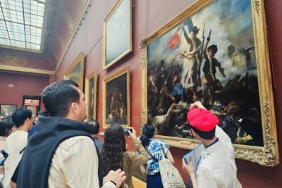 Louvre Museum Small-Group English Guided Tour - Priority Access and a 6-Person Group Pace