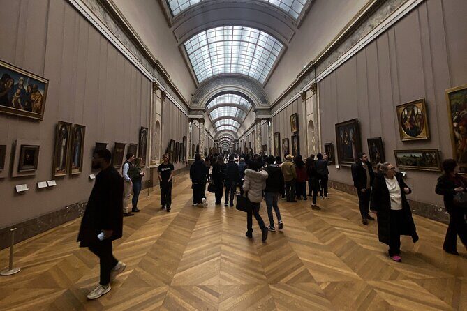 Louvre Private Tour with Entry Ticket - Why this private Louvre format saves you real time