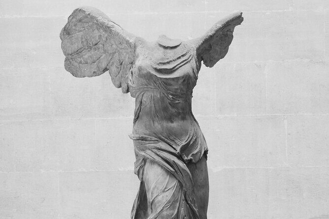 Louvre Skip The Line, Ticket included, PRIVATE or SMALL GROUP. - The guide part: stories, not just labels
