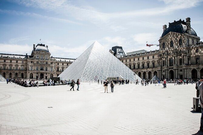 Louvre Skip The Line, Ticket included, PRIVATE or SMALL GROUP. - Choosing morning or afternoon: pick based on how you like to travel