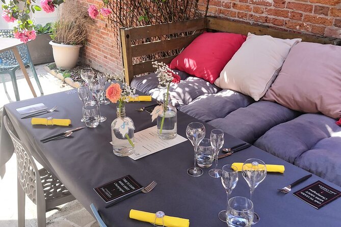 Lunch with Champagne & Ratafia champenois - Stop 1 at Champagne Julien Chopin: where the story stays on-site
