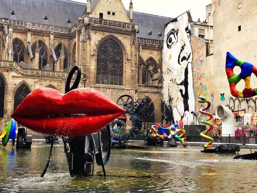 Marais: Discover the Medieval Heart of Paris - Maison de Victor Hugo: literature you can walk into