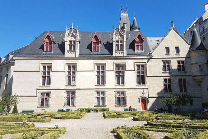 Marais Private Walking Tour - Private guide value: what Quentin brings to the walk