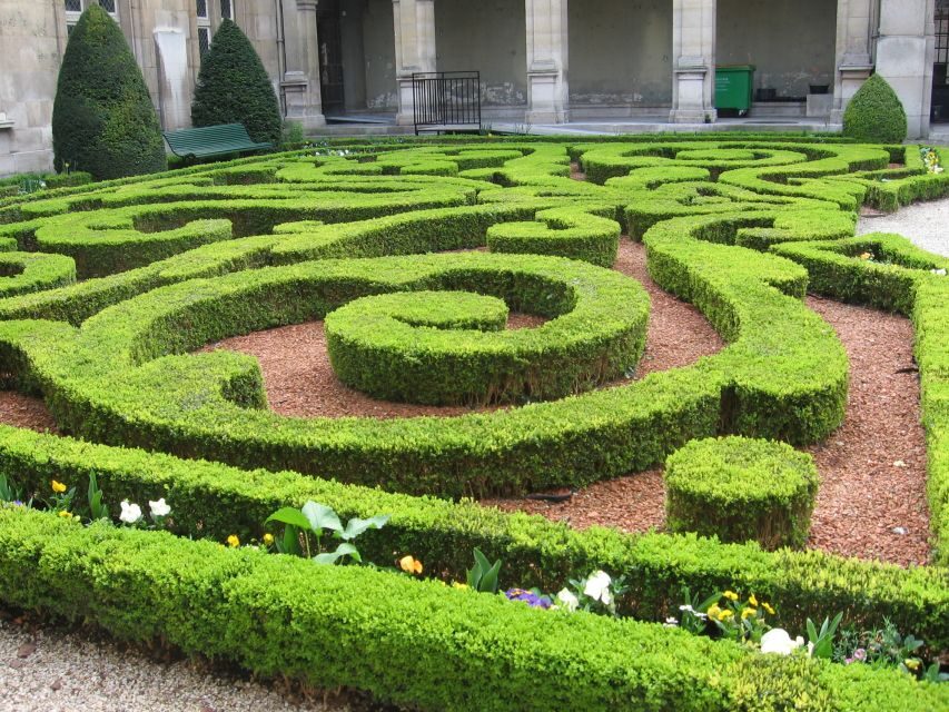 Marais Walking Tour: Lifestyle in Paris - Restaurant Recommendations You Can Use Tonight