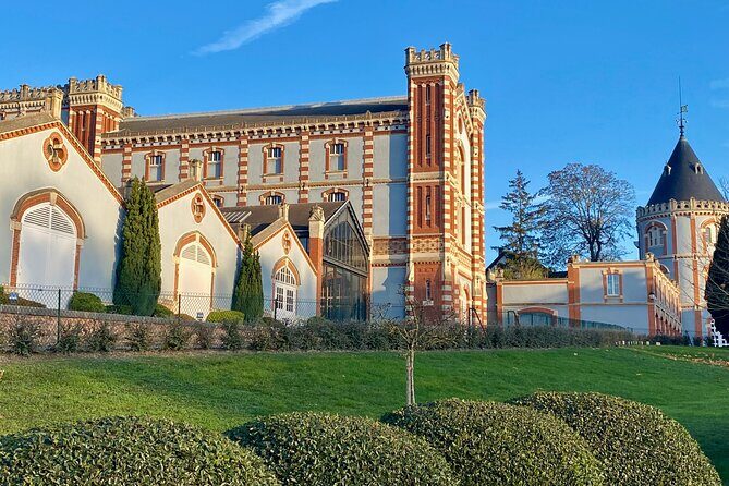 Moet et Chandon Pommery Pressoria Champagne Private trip - Épernay lunch hour: the one break you actually get
