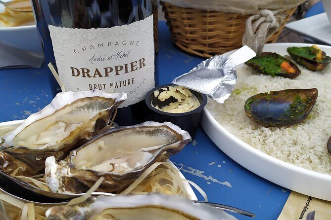 Moet et Chandon Tasting and Fun Private Tour in Champagne - Épernay lunch break: how to pair food with what you already tasted