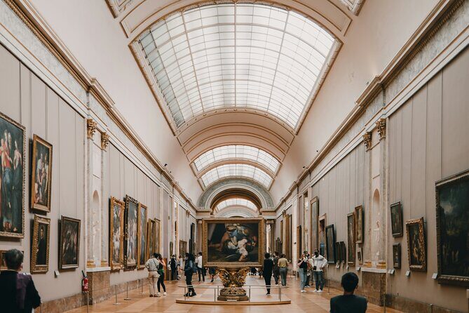 Mona Lisa and Treasures: Louvre Museum Experience 6-people Max - Walking reality check: plan for comfort