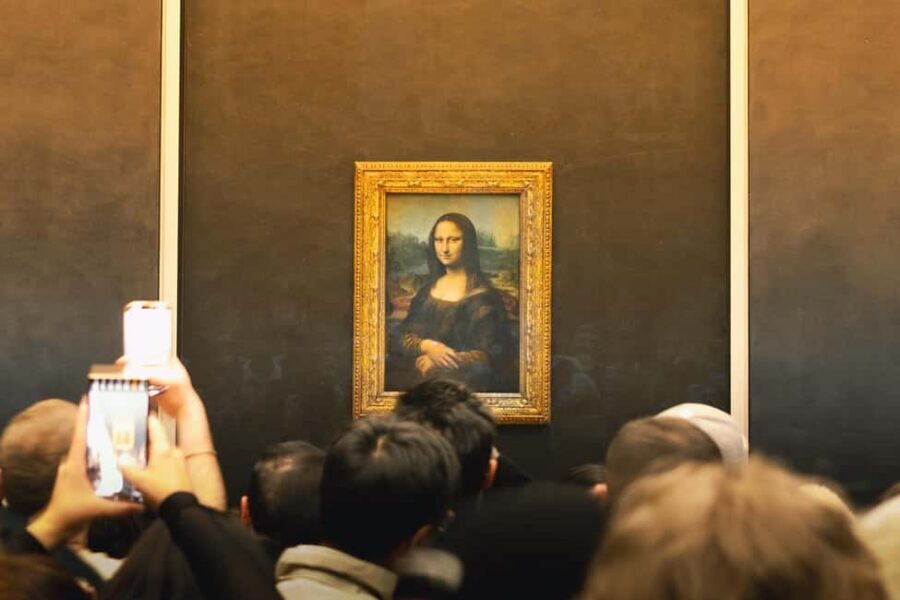 Mona Lisa & Treasures: 6-people Max Louvre Experience - Winged Victory and Liberty: Lesser-Known Power in Plain Sight