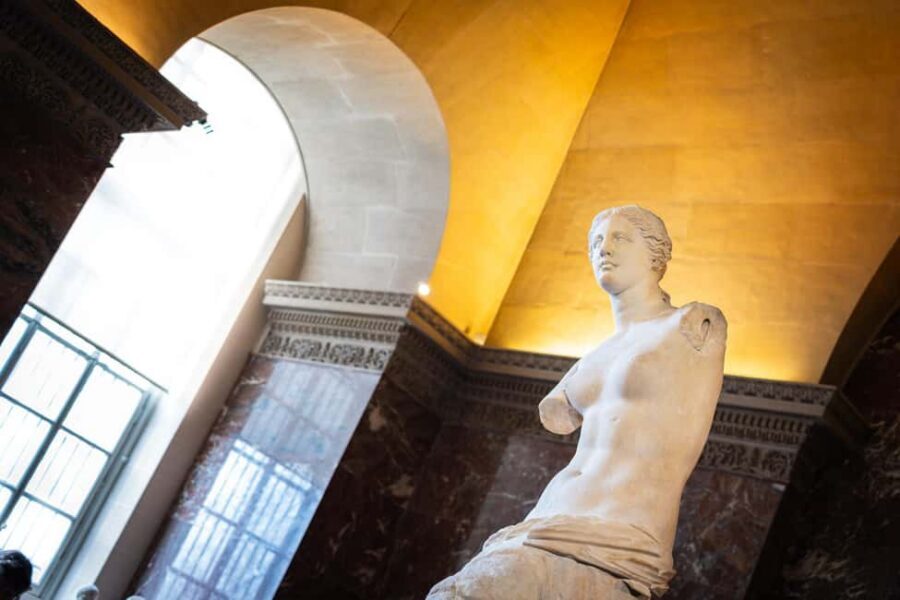 Mona Lisa & Treasures: 6-people Max Louvre Experience - Who This Small-Group Tour Suits Best (and Who It Does Not)