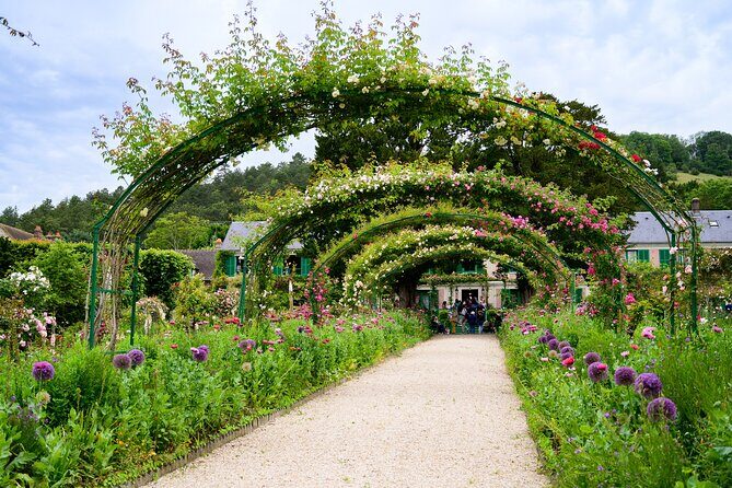Monet's House and Garden & Giverny Village - Why Giverny is worth the trip from Paris