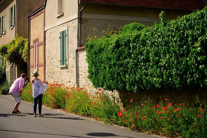Monet's House and Garden & Giverny Village - Monet’s street and Giverny village: the charm after the gardens