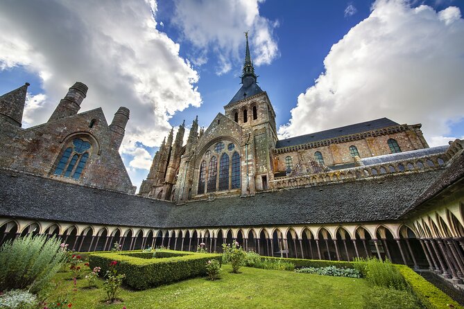 Mont Saint Michel Guided Day Trip with Hotel Pickup - Fortifications du Mont-Saint-Michel: the views and the legend