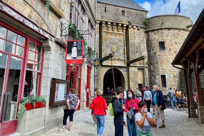 Mont Saint-Michel Small-group 2 to 7 people from Paris - Morning pickup at Opéra: where timing matters most