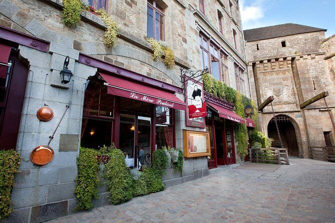 Mont Saint-Michel Small-Group Tour from Paris with Abbey Ticket - The free time window: eat, shop, and breathe