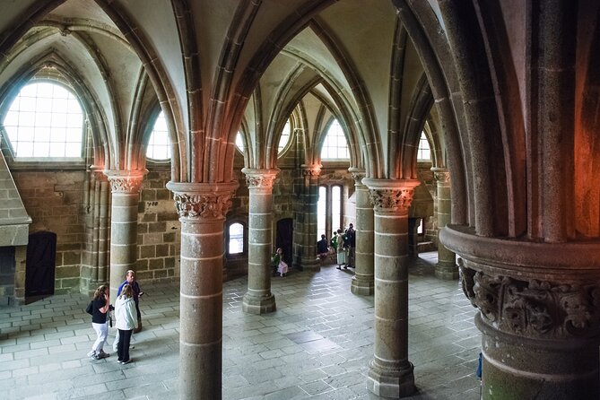 Mont Saint Michel Tour From Paris - Dinan: Medieval Village Atmosphere Before the Train Home