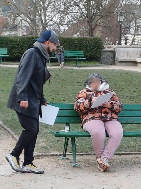 Montmarte painting session and walking tour for kids ! - The Painting Finale: Canvases, Sketching, and a Paris View