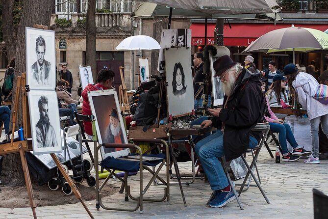 Montmartre and Sacre Coeur Private Guided Tour in Paris - Café des Deux Moulins: A Film Stop That Also Feels Like Paris