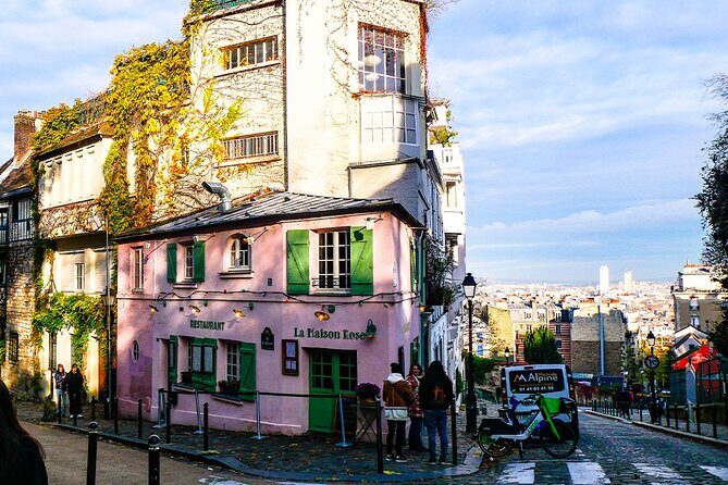 Montmartre Marvels Small Group Guided Stroll in Bohemian Paris - Sacré-Cœur and the Views Over Paris