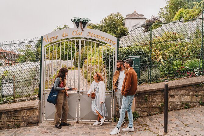 Montmartre Paris Hidden Gems Small Group Walking Tour - Wall of Love and Café des Deux Moulins: romance and film in the same walk