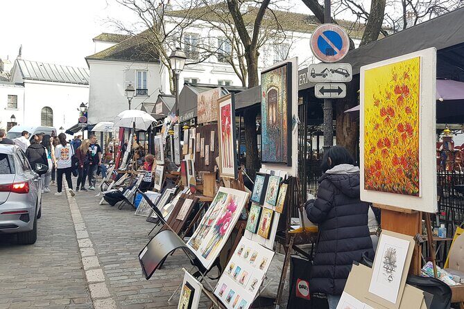 Montmartre Sacré Coeur and Moulin Rouge best shops and cafés - Place du Tertre and Kiki: Artists, Cafés, and What to Look For