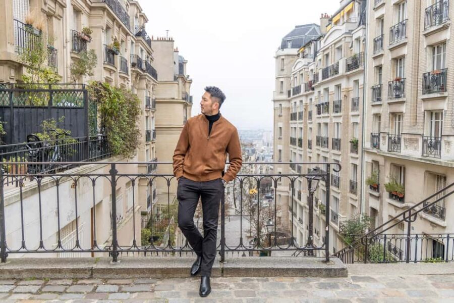 Montmartre Sacre Coeur area photoshoot by Paris photographer - Starting at 55 Rue Lamarck: why arriving early matters