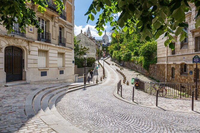 Montmartre Sacre Coeur Tour with Local guide - Key highlights at a glance