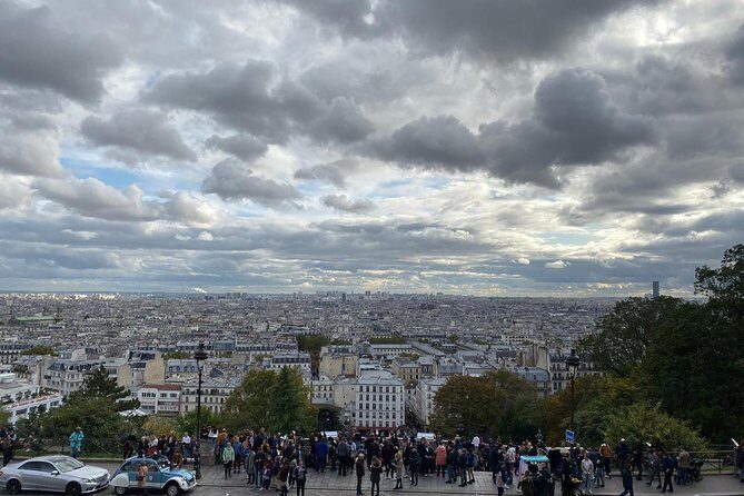 Montmartre Semi Private Tour: from Moulin Rouge, to Sacré-Cœur - A two-hour Montmartre plan that fits a real itinerary