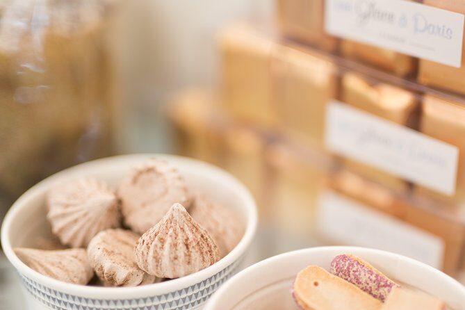 Montmartre The Private Food Tasting Tour with a French Gastronomy Expert - Practical tips so you enjoy every bite