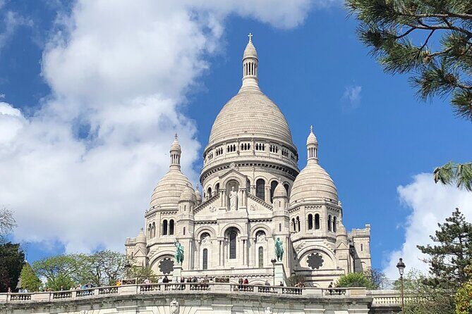 Montmartre Treasure Hunt — Fun and Cultural Investigation - How the Booklet + No App Works in Real Life