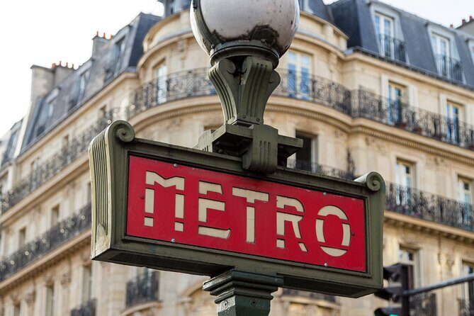 Montmartre Walking Tour: The Best of Art, Culture &Parisian Charm - Stop 4: Place des Abbesses and the Art Nouveau Metro Entrance
