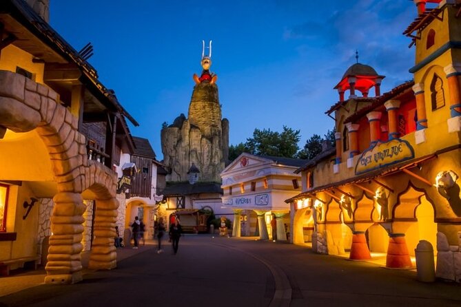 Moulin Rouge Round-Trip Private Transfer from Paris - Getting Back After the Show Without the Usual Night Mess