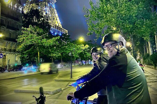 Night / Sunset Tour of Paris in Electric Bike - Louvre Area, Saint-Louis, and Notre-Dame Pass-By Views