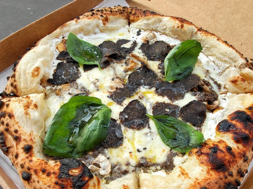 No Diet Club - A selection of the best pizzas in Paris ! - Why this Paris pizza tour feels different from a normal meal
