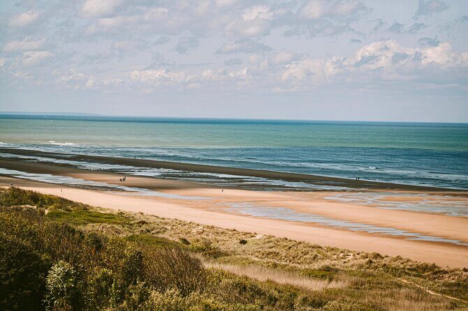 Normandy D-Day Beaches: Immersive Small Group Tour from Paris - Grandcamp-Maisy: A Real Meal Break Between Memorial Stops